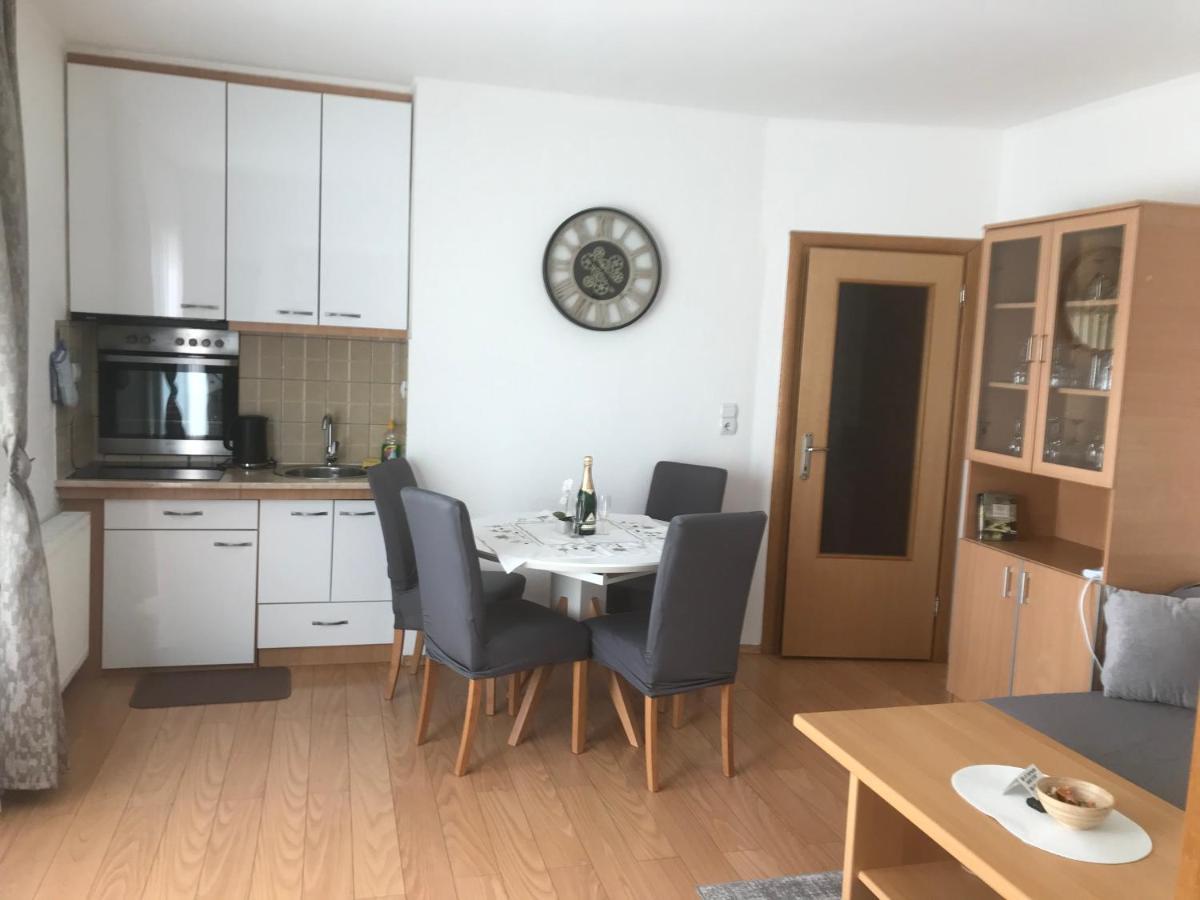 Apartmani Kuzmanovic Stan Na Dan Doboj Eksteriør bilde