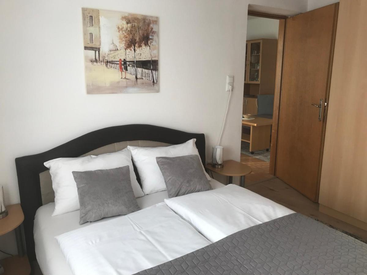 Apartmani Kuzmanovic Stan Na Dan Doboj Eksteriør bilde